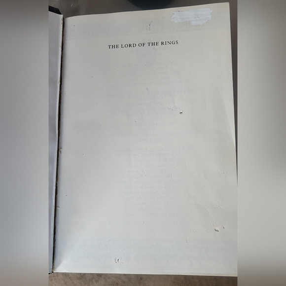 Lord of the Rings Hardback - Picture 9 of 9